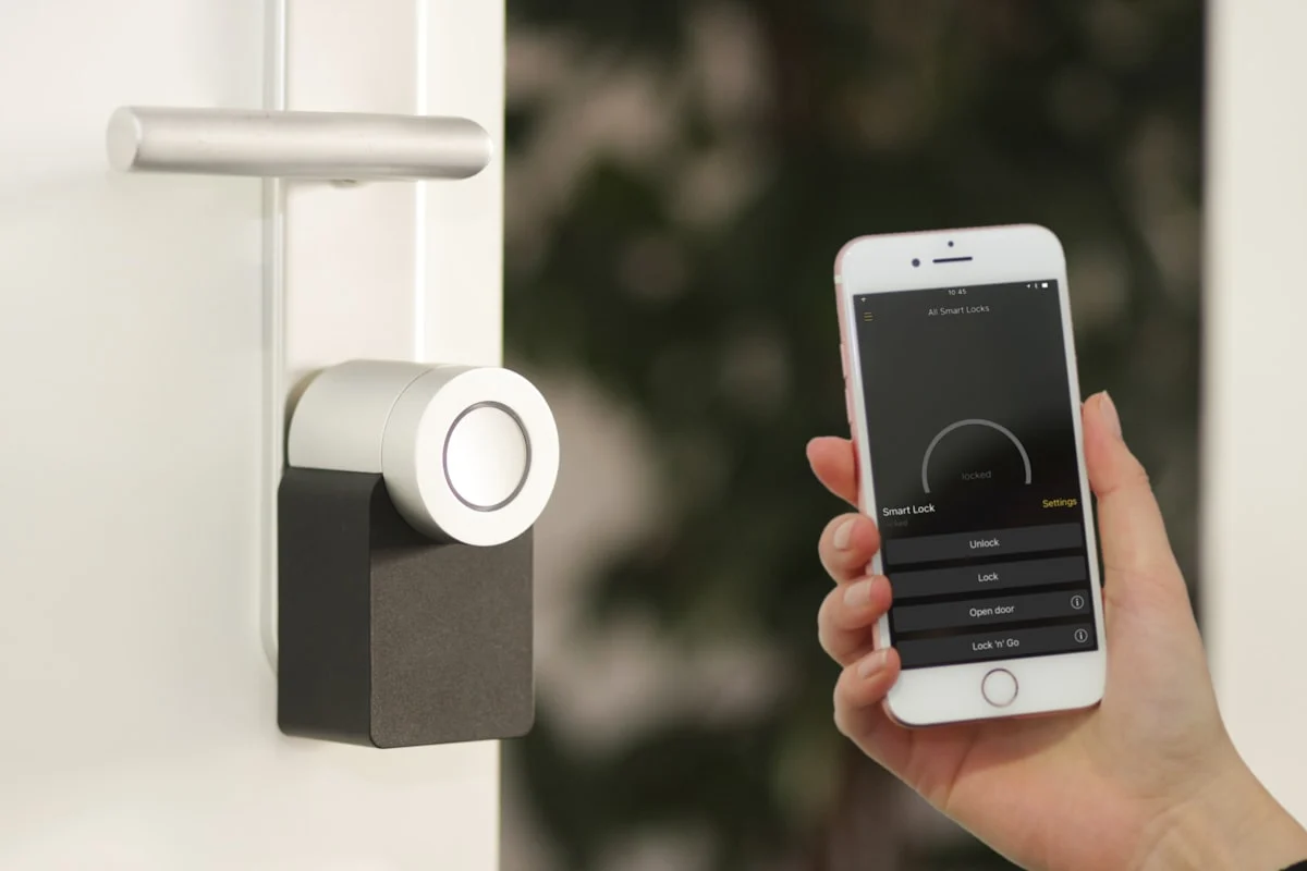 Casa Sicura e Connessa: Le 10 Migliori Serrature Smart per Porte Blindate del 2026 &ndash; Compatibili con Cilindro Europeo